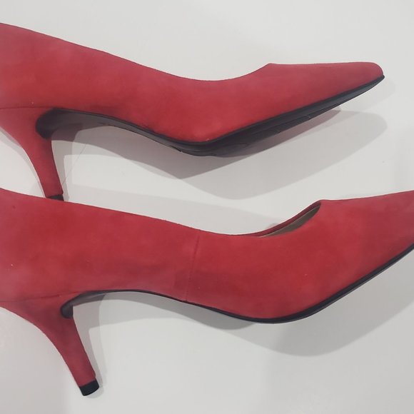 NEW ✅ BANDOLINO Red Suede Classic Pump Heel Shoes 8.5 ✨ NEW - Picture 1 of 9